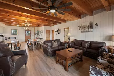AWESOME VIEW LODGE