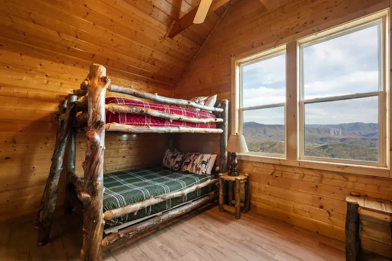 AWESOME VIEW LODGE