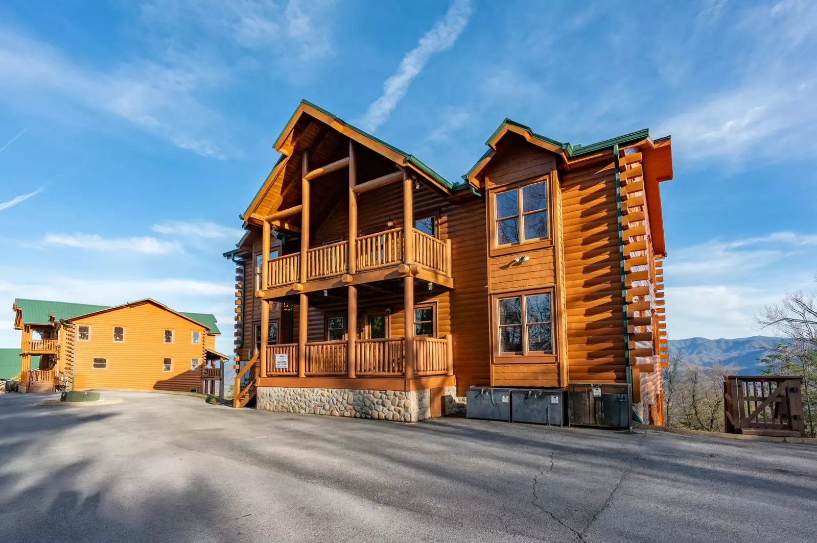 AWESOME VIEW LODGE