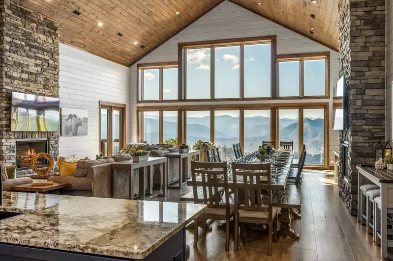 LUCID DREAMS LODGE
