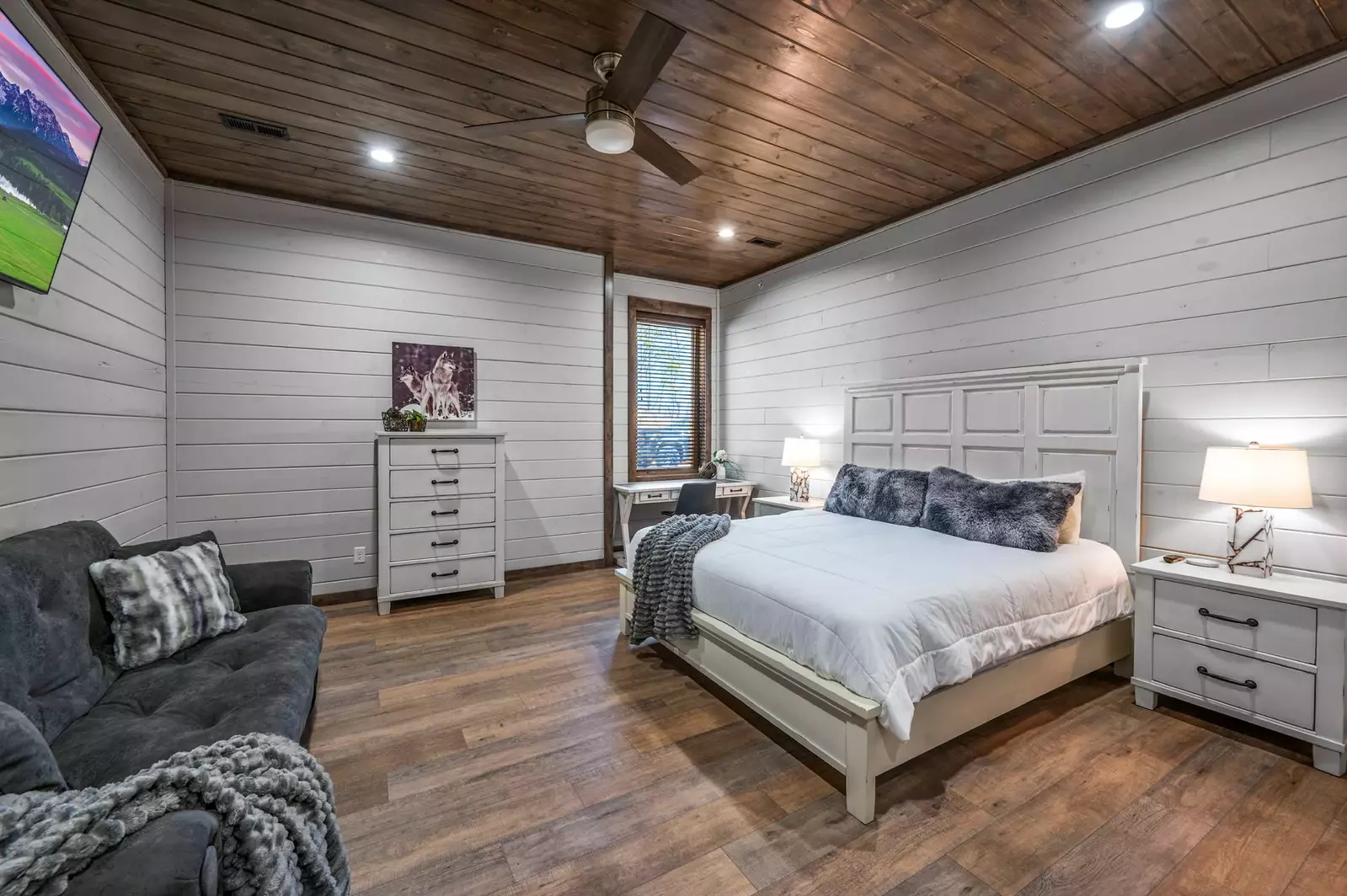 LUCID DREAMS LODGE