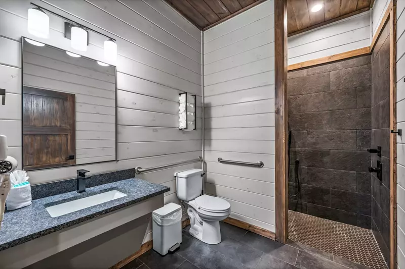 LUCID DREAMS LODGE