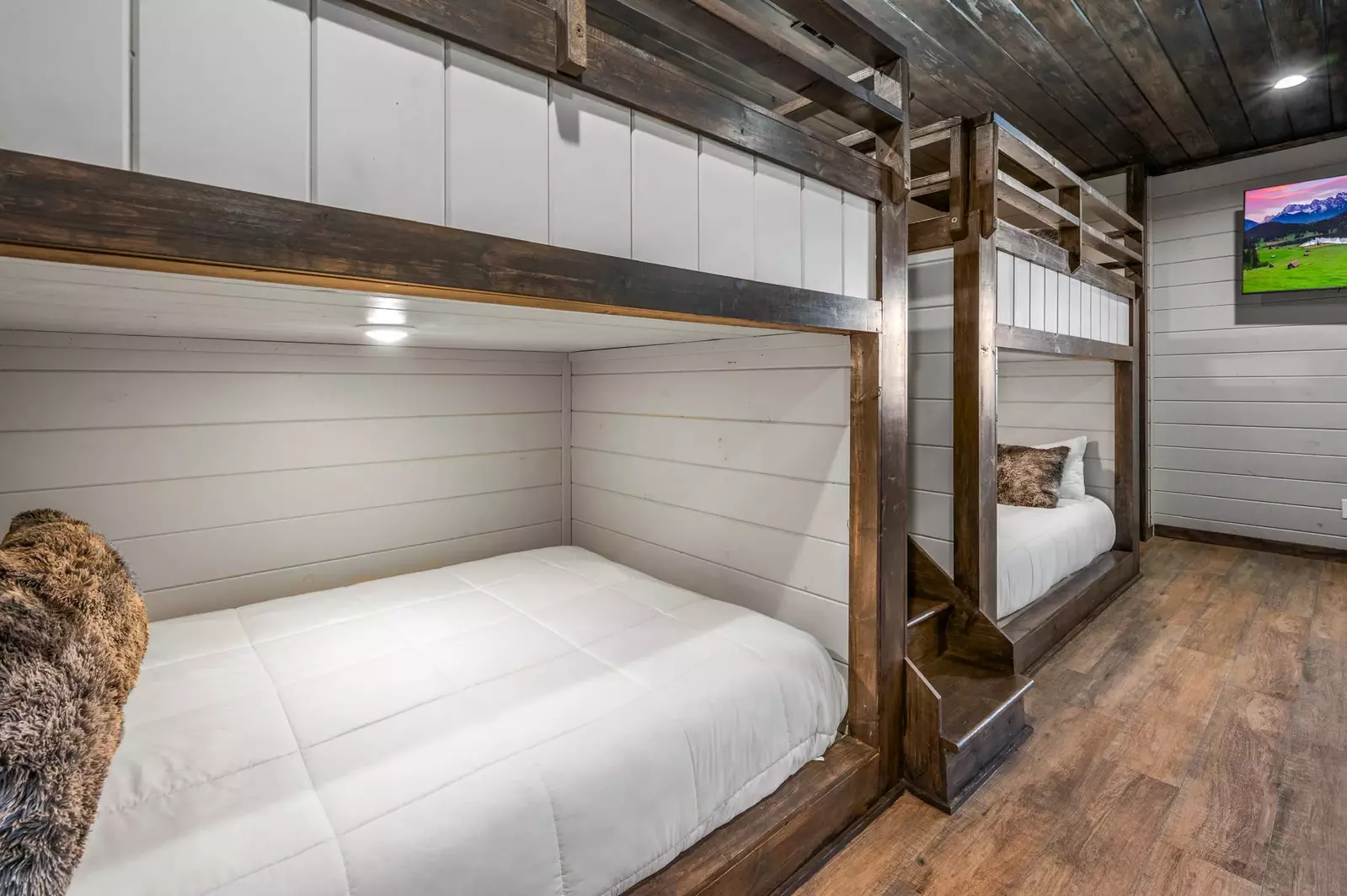 LUCID DREAMS LODGE