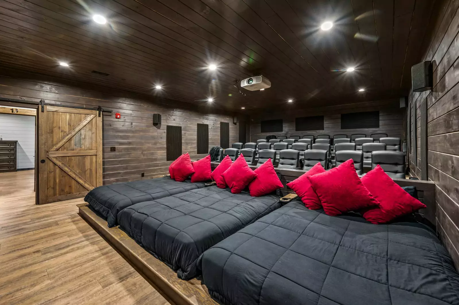 LUCID DREAMS LODGE
