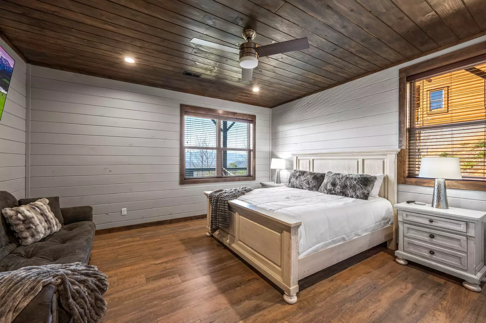 LUCID DREAMS LODGE