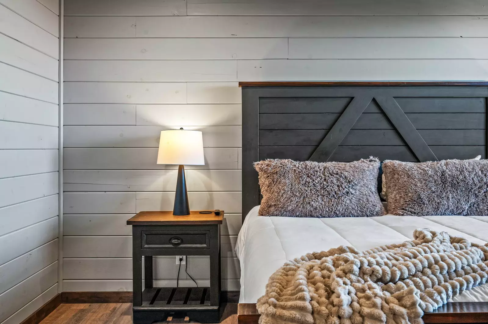 LUCID DREAMS LODGE