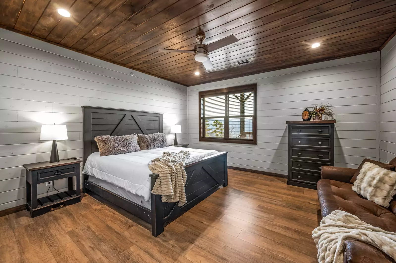 LUCID DREAMS LODGE