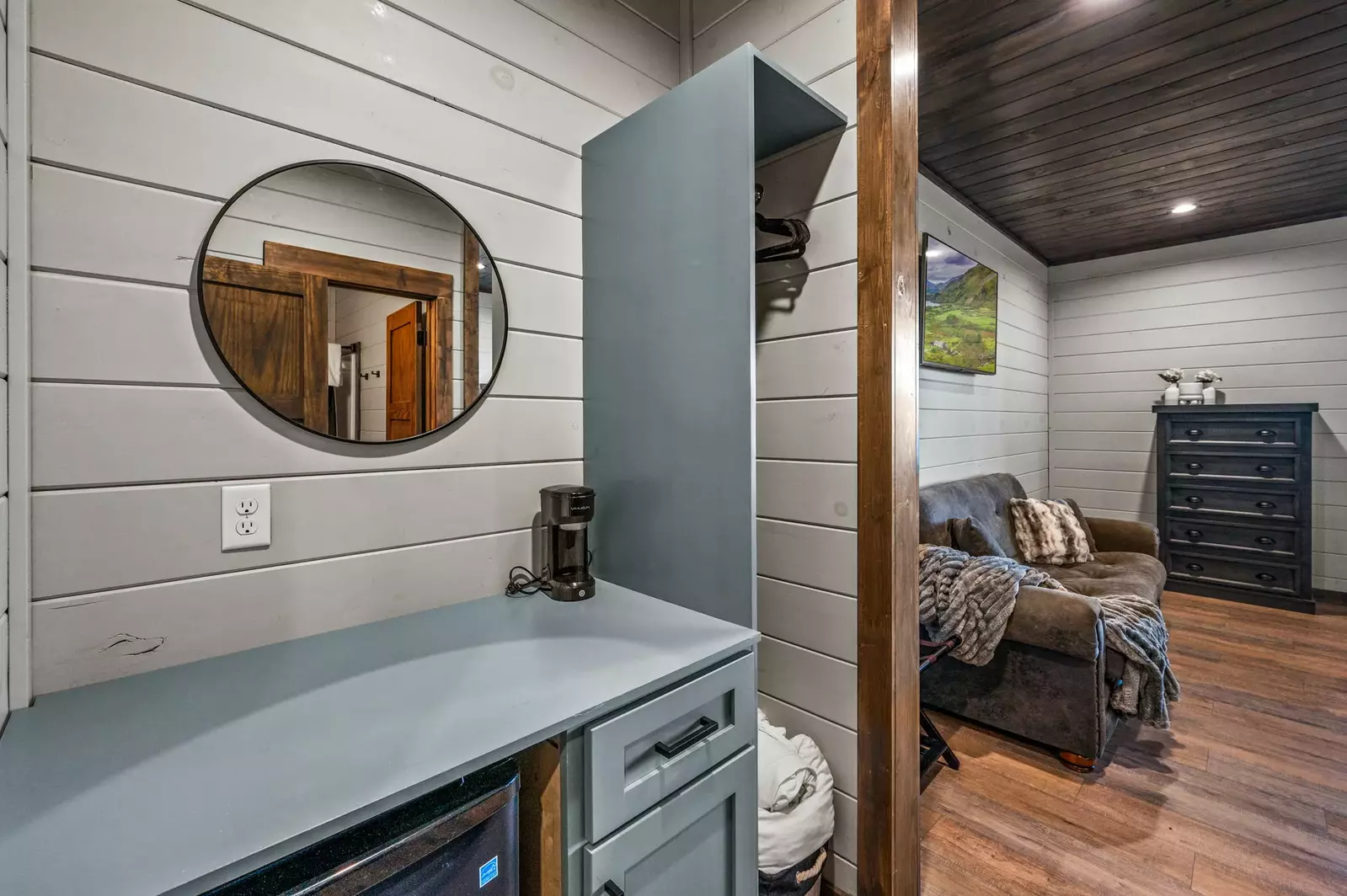 LUCID DREAMS LODGE