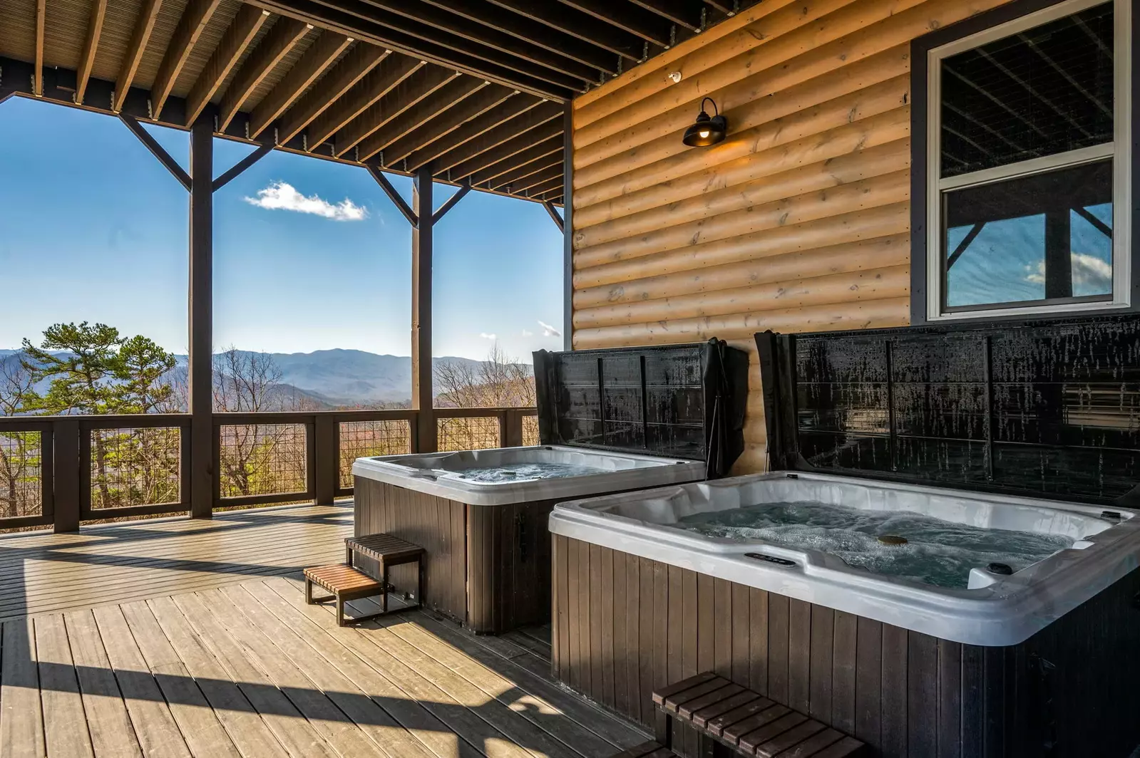 LUCID DREAMS LODGE
