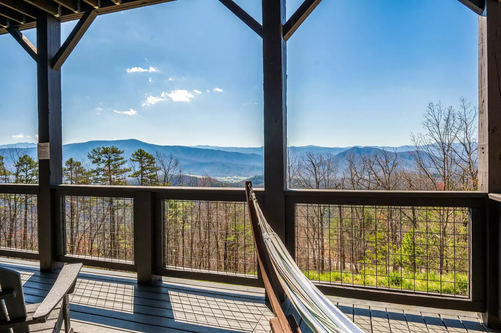 LUCID DREAMS LODGE
