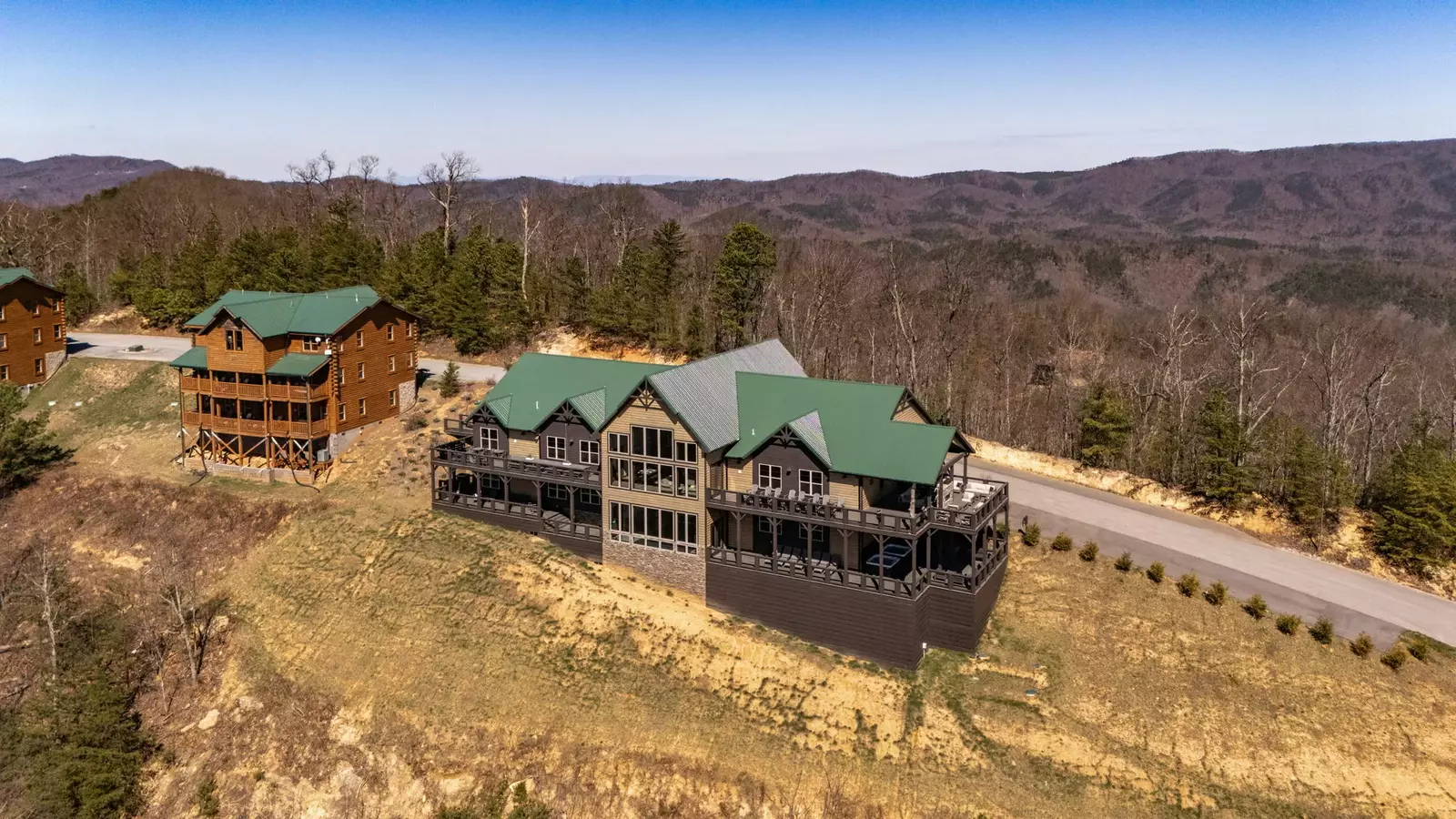 LUCID DREAMS LODGE