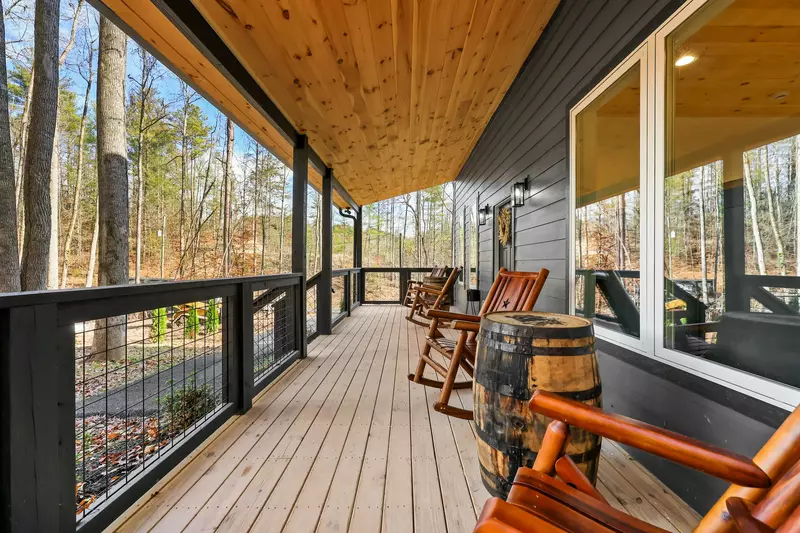 MOONSHINE RIDGE