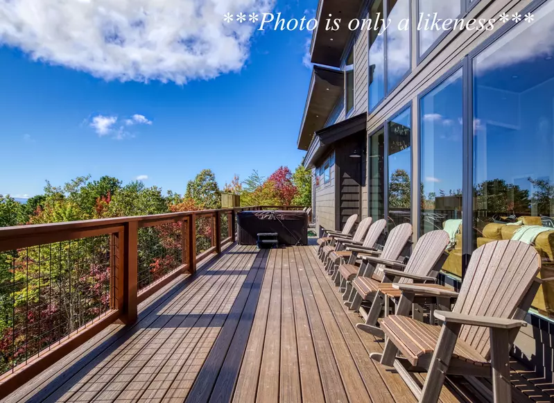 SPLASHIN' ON TOP OF THE WORLD