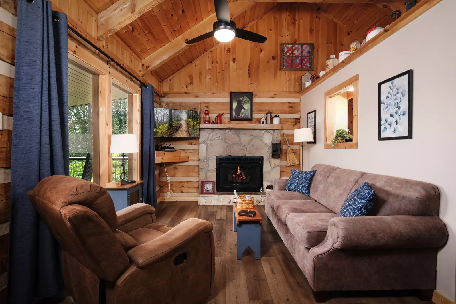NESTLED INN