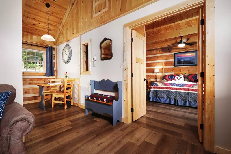 NESTLED INN