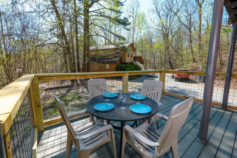SILVER MAPLE CHALET