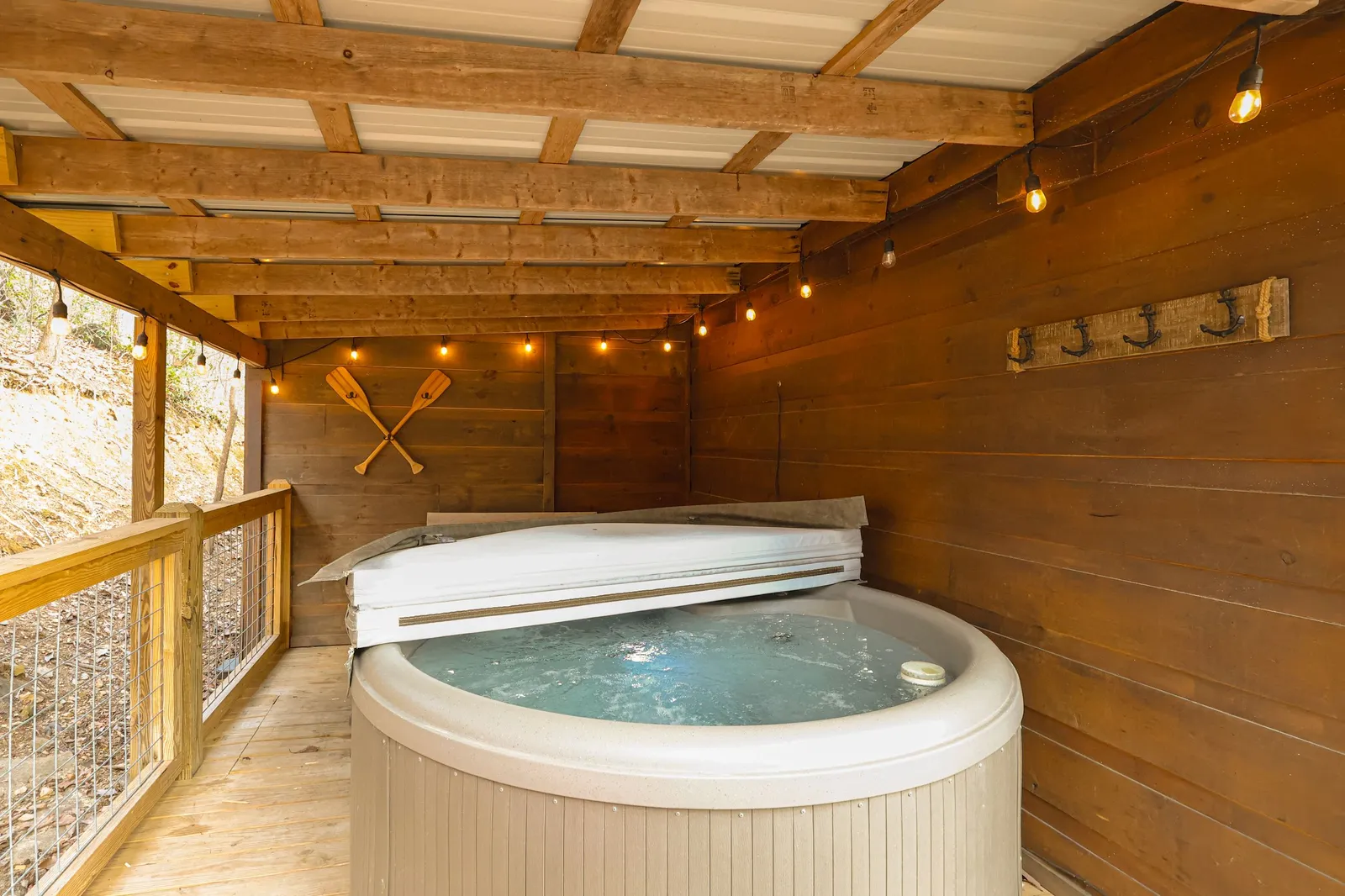 GOOD AURA CABIN