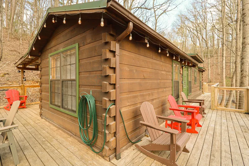 GOOD AURA CABIN