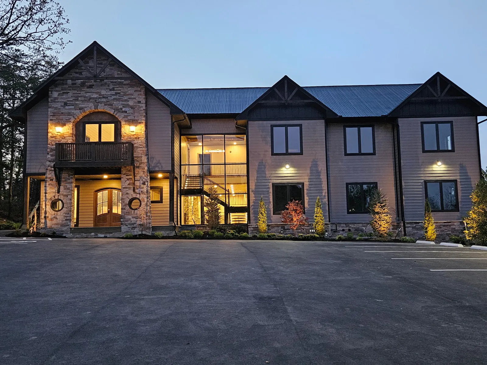 GRAND FORGE LODGE