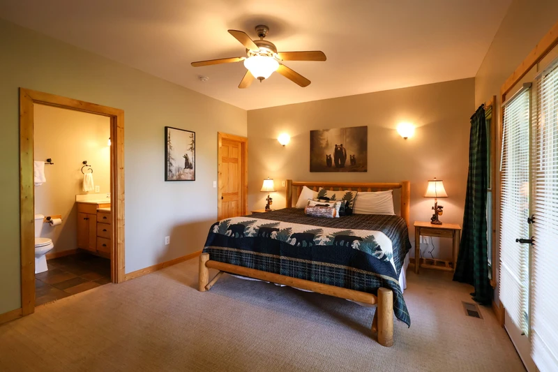 THE GOOD WOOD CABIN