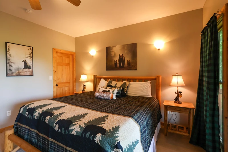 THE GOOD WOOD CABIN