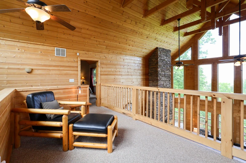 THE GOOD WOOD CABIN