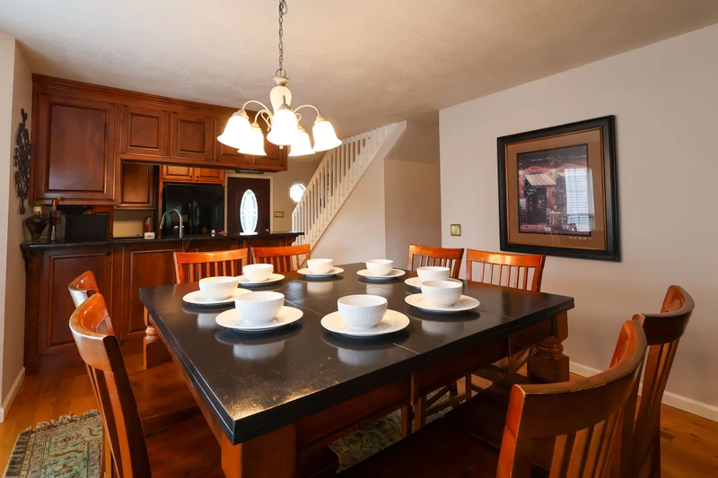 RIVERFRONT CHALET
