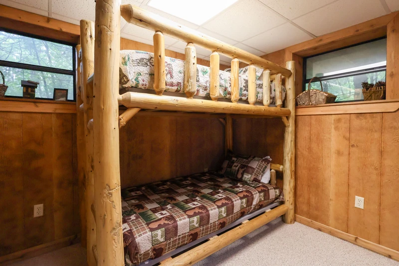 THE LOON'S NEST