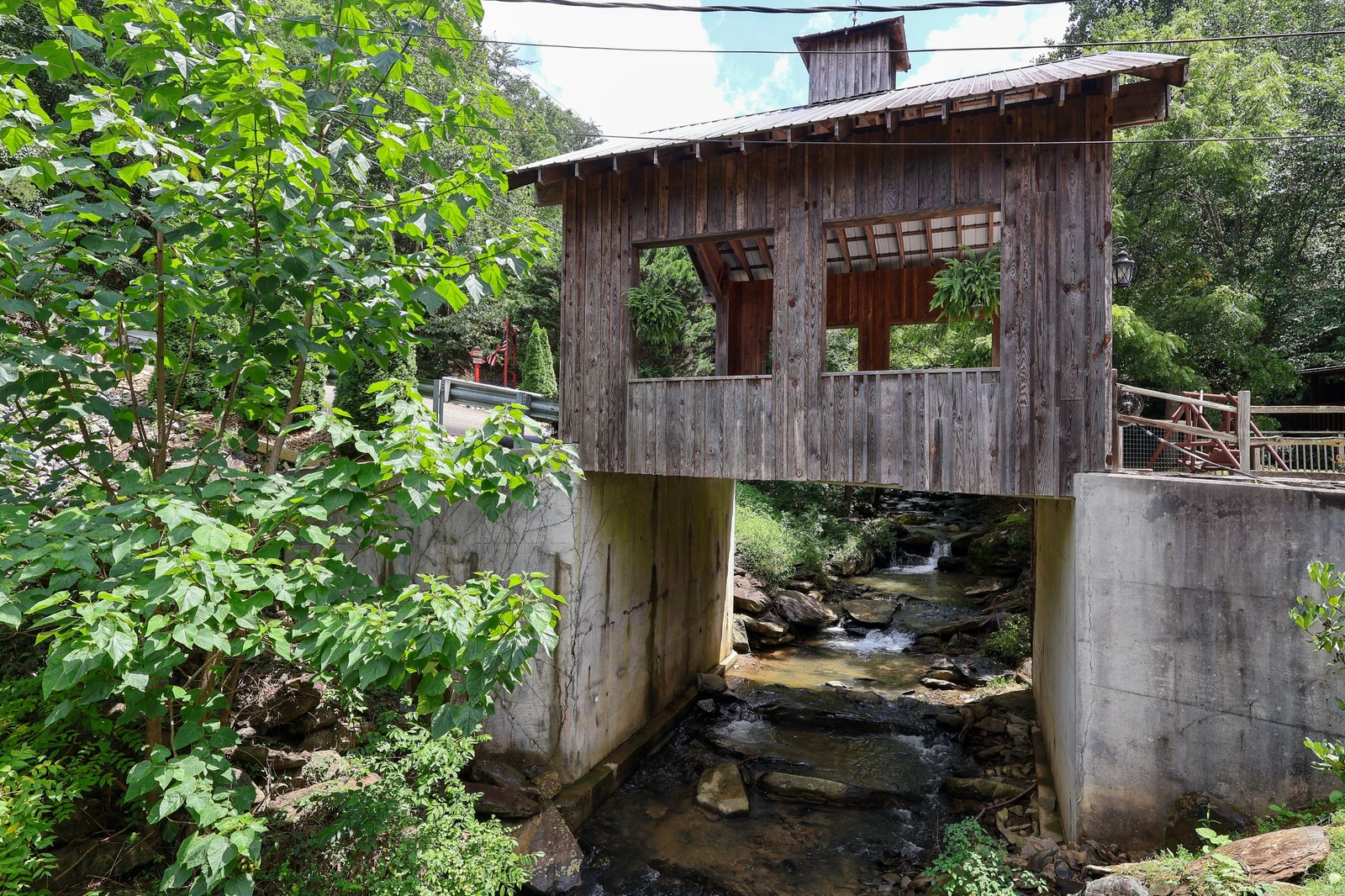 COMFORTS ME