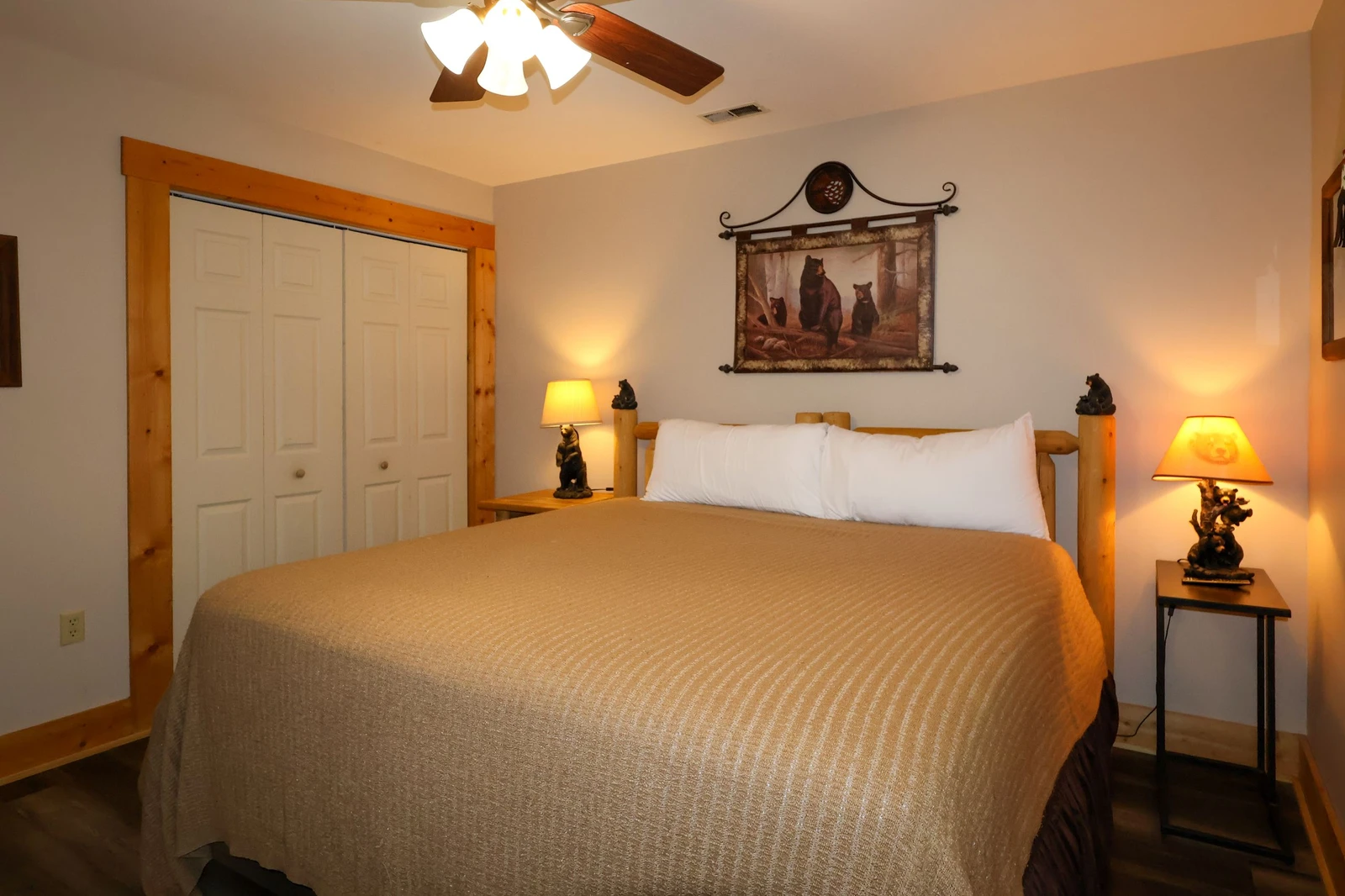 8 BEARS LODGE