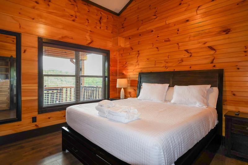 POOL VIEW LODGE