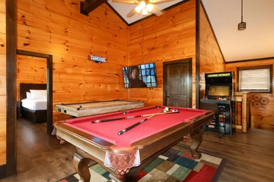 POOL VIEW LODGE