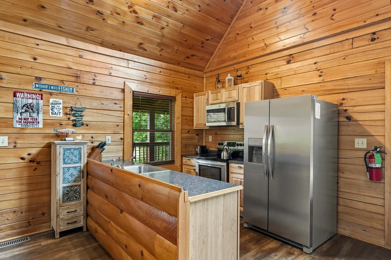 CABIN BY THE CREEK