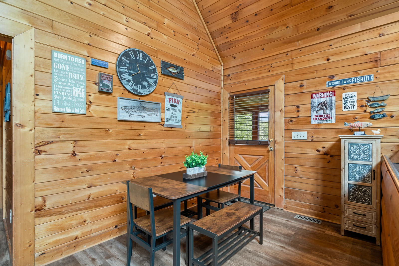CABIN BY THE CREEK