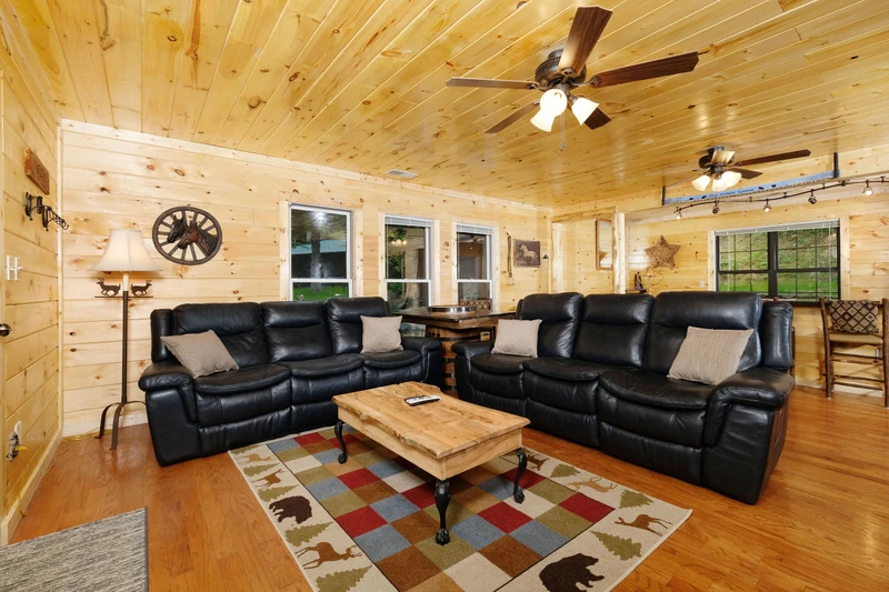 PIONEER TRAIL RETREAT
