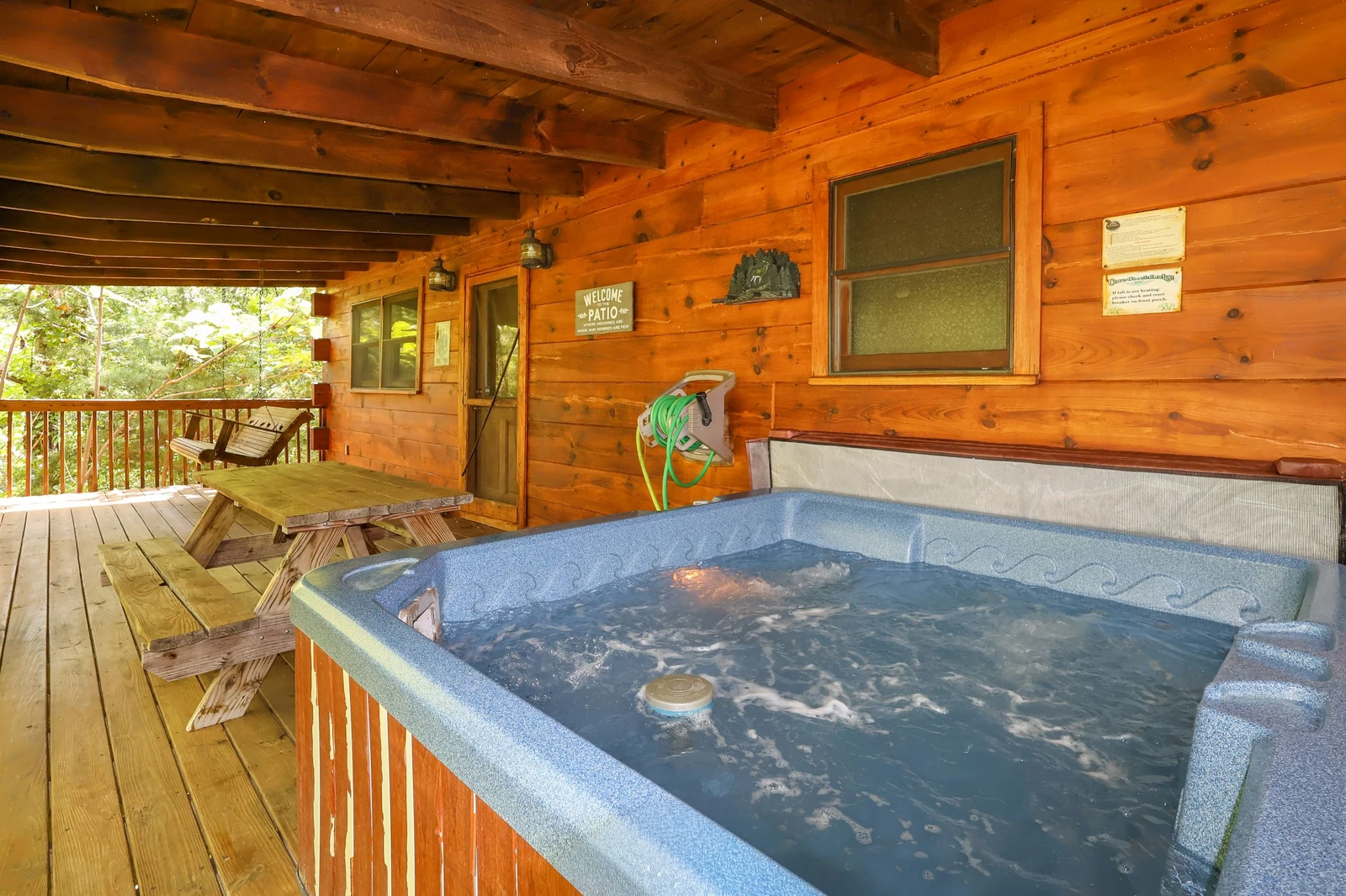 COVE CREEK LODGE
