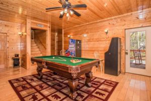 Gatlinburg cabin with game room